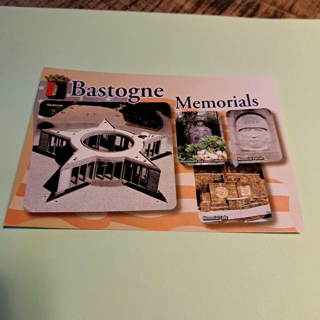 Ansichtkaart Bastogne Memorials - Ongelopen, Verzamelen, Ophalen of Verzenden, 1980 tot heden, Ongelopen, Overig Europa