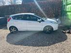 Ford Fiësta 1.25 44KW 5DR 2010 Wit, Auto's, Voorwielaandrijving, 40 €/maand, 1242 cc, 4 cilinders