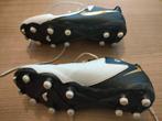 Nike Kindervoetbalschoenen maar 32, Maat XS of kleiner, Ophalen of Verzenden, Zo goed als nieuw, Schoenen