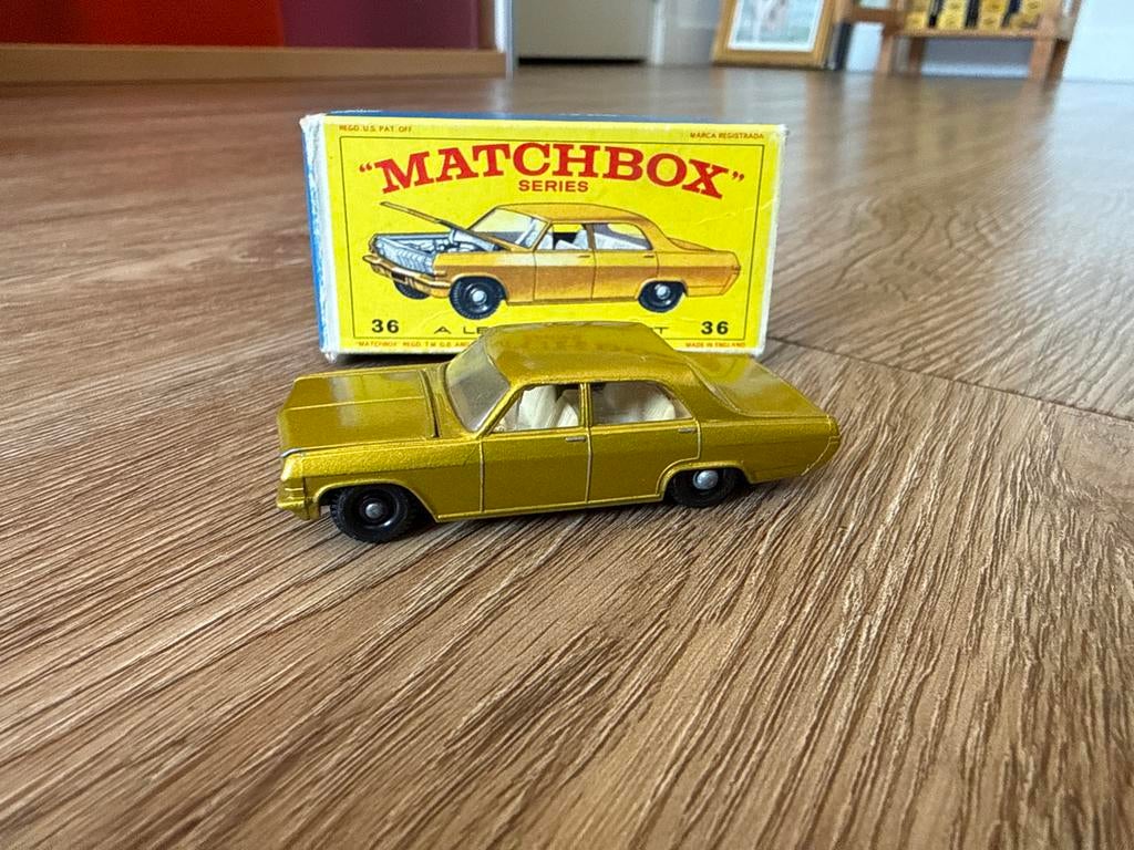 Matchbox Series 36 Opel Diplomat - in originele box, Ophalen of Verzenden, Gebruikt, Auto