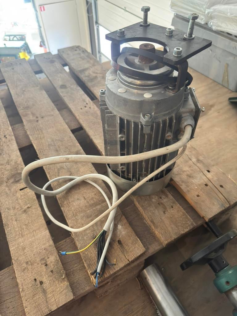Robland freesmotor, Ophalen of Verzenden, Gebruikt