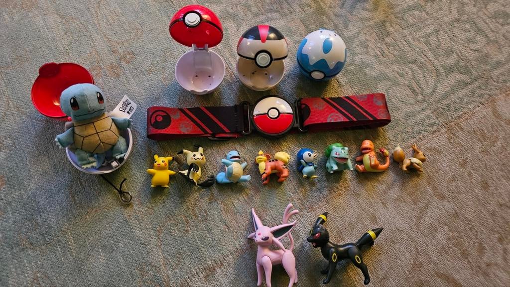 Pokémon figuren, riem met pokeballen, Verzamelen, Poppetjes en Figuurtjes, Ophalen of Verzenden