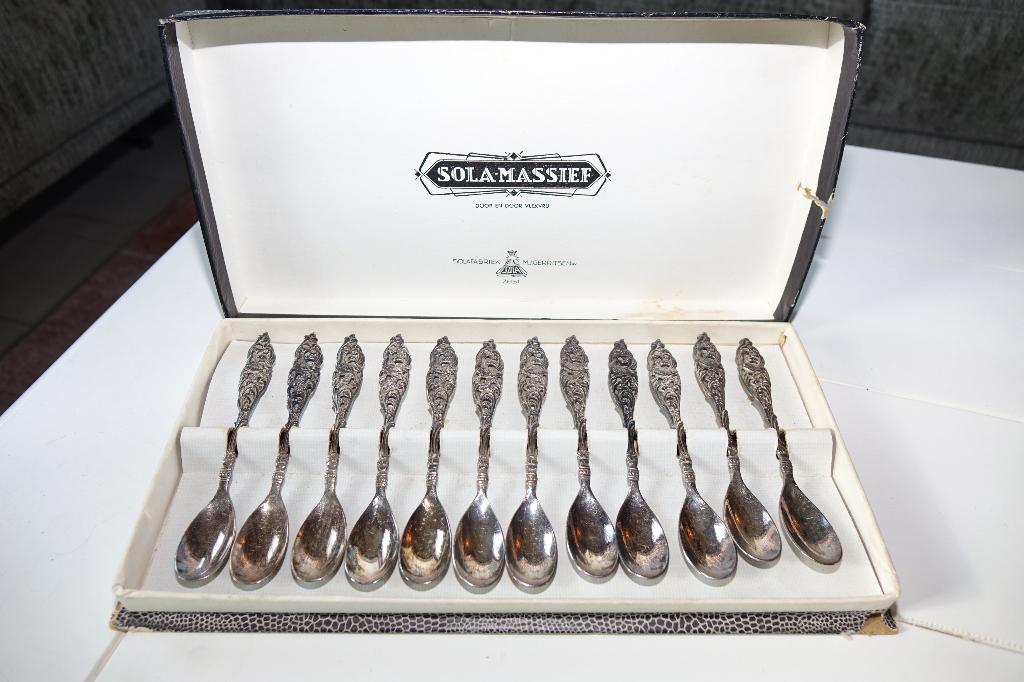 Verzilverd lepelset antiek sola massief, Verzenden