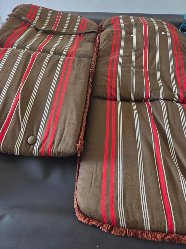 Comfortabel gestreept stoelkussen - Bruin, rood, wit, Huis en Inrichting, Woonaccessoires | Kussens, Ophalen of Verzenden