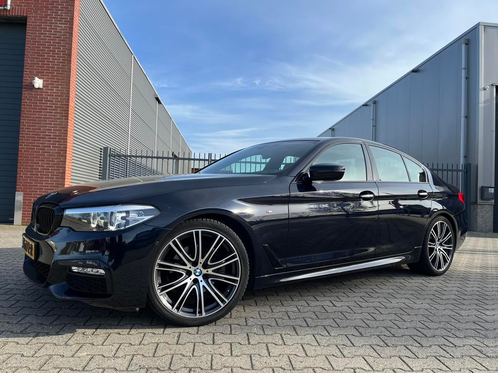 BMW 520i G30 ///M pakket-navi-DAB-20 inch, Auto's, BMW, 1998 cc, Achterwielaandrijving, 4 cilinders, 2000 kg