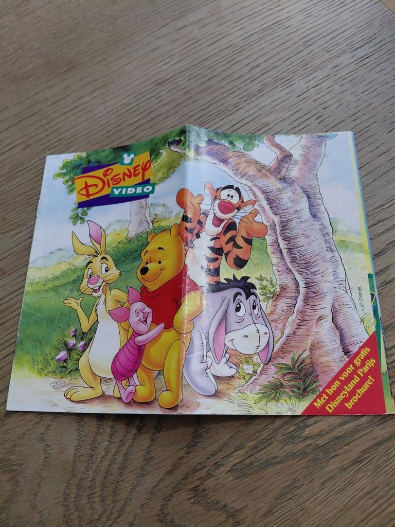 Disney Video bewaar boekje Winnie de Poeh. 1997, Ophalen of Verzenden, Winnie de Poeh of vrienden, Gebruikt, Papier, Kaart of Schrift