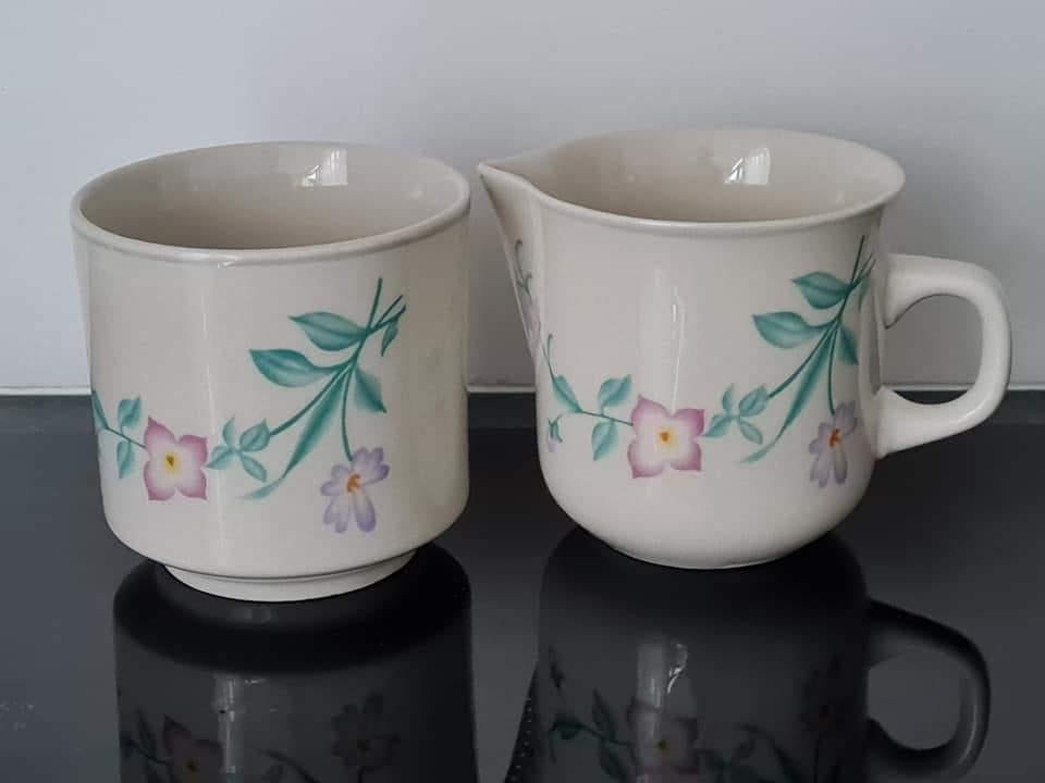 Melkkan + Suikerpot, Overige typen, Ophalen of Verzenden, Zo goed als nieuw, Overige stijlen