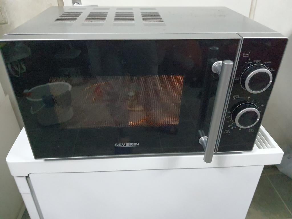 Severin solo magnetron werkt perfect, Witgoed en Apparatuur, Magnetrons, Ophalen, Draaiplateau, Magnetron, Zo goed als nieuw
