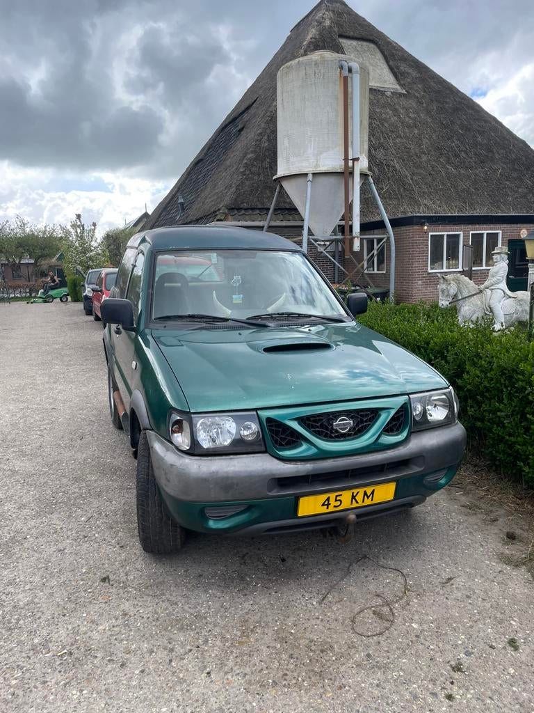 Nissan terrano 2.7 turbodiesel mmbs, Auto's, Bedrijf, Te koop