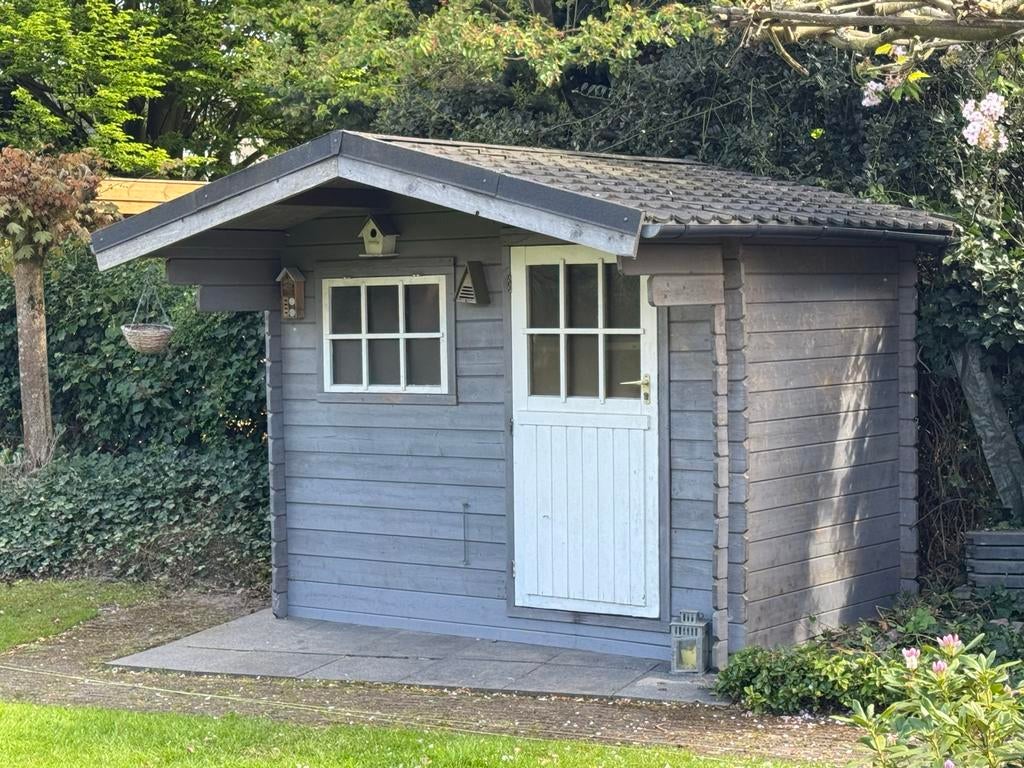 Charmant grijs tuinhuis met raam en deur, Tuinhuis, 250 tot 500 cm, Ophalen of Verzenden, 2 ramen