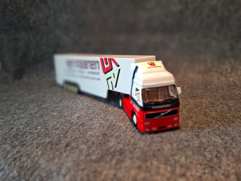 VOLVO, Hobby en Vrije tijd, Modelauto's | Overige schalen, Ophalen of Verzenden, Zo goed als nieuw, Bus of Vrachtwagen