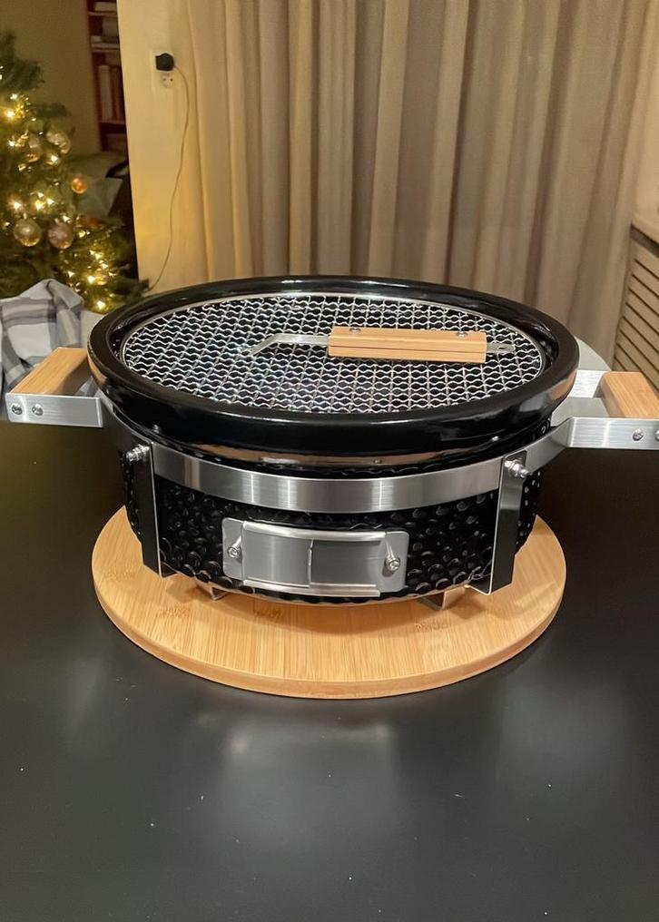 Le Bergier Compacte Kamado BBQ, Tuin en Terras, Houtskoolbarbecues, Nieuw, Met accessoires, Ophalen