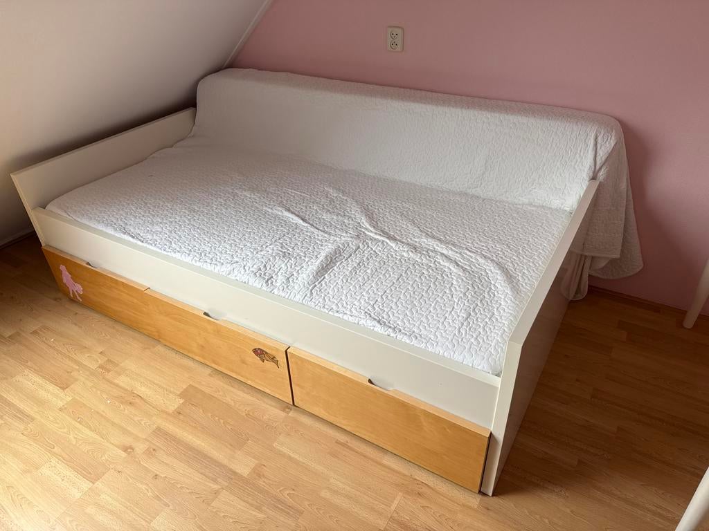 Eenpersoons bed met lades, kast en extra matras, Ophalen, Gebruikt, 90 cm, Eenpersoons