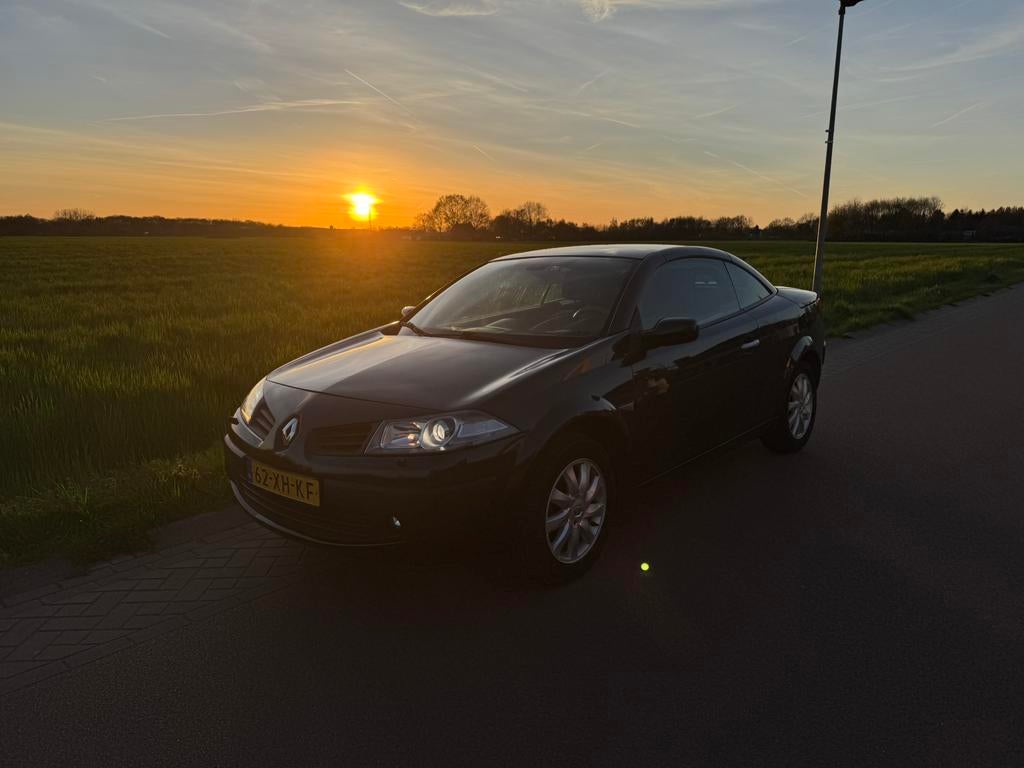 Renault Mégane 1.6 16V Cabriolet 2007 Groen, Auto's, Voorwielaandrijving, 4 cilinders, Cabriolet, 4 stoelen