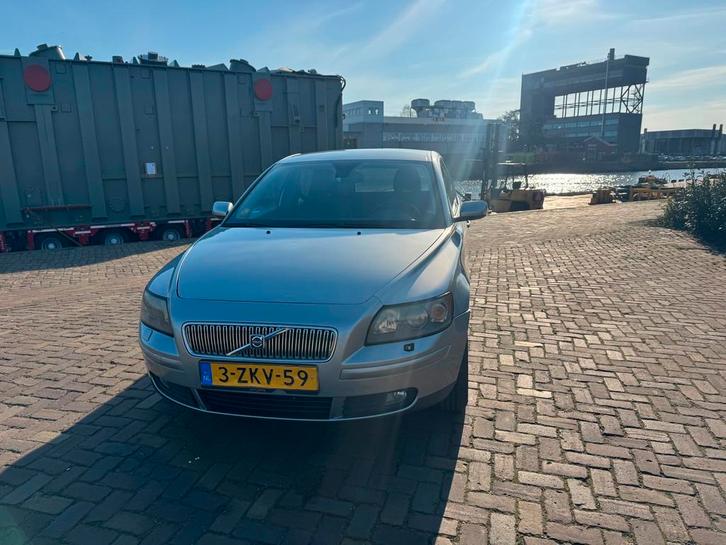 Volvo V50 2.4 Momentum, Auto's, Volvo, Bedrijf, Te koop, V50, ABS, Airbags, Airconditioning, Boordcomputer, Centrale vergrendeling