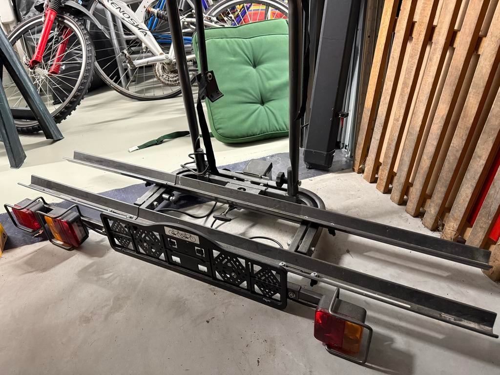 Stevige fietsendrager voor 2 fietsen - Trekhaakmontage, Ophalen, 2 fietsen, Gebruikt, Trekhaakdrager