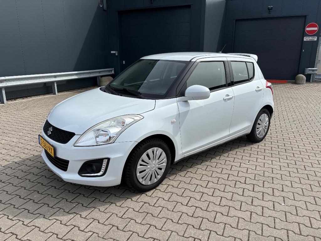 NU of NOOIT Suzuki Swift 1.2 5-D 2015 Wit, Auto's, Suzuki, Particulier, Swift, Airbags, Airconditioning, Alarm, Centrale vergrendeling