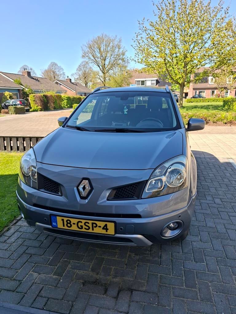 Renault Koleos 2.5 16V 126KW 4X2 2008 Grijs, Auto's, Renault, Voorwielaandrijving, Koleos, 4 cilinders, 2000 kg