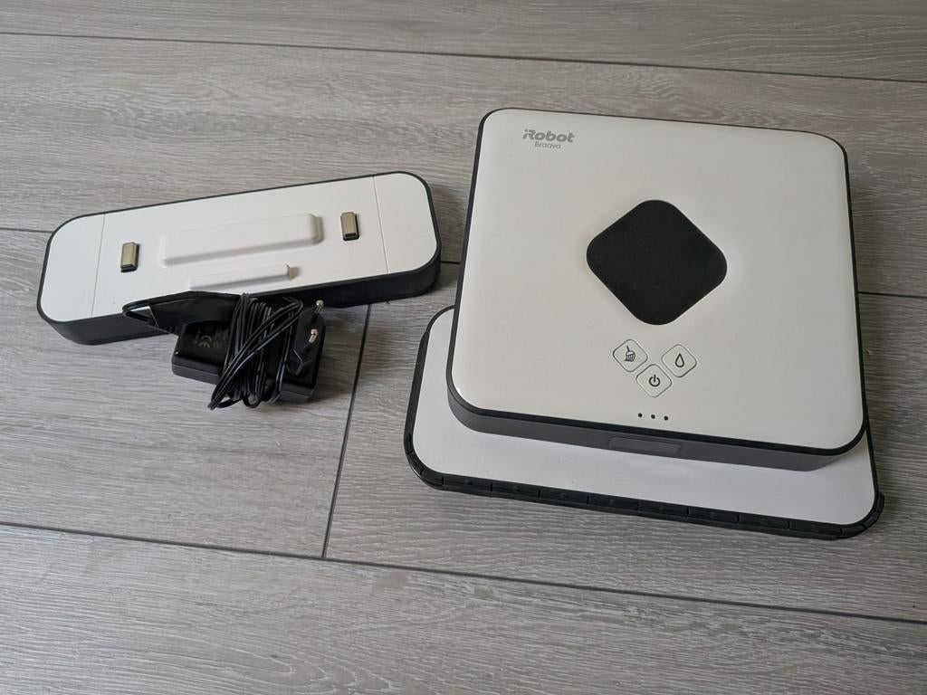 iRobot Braava 390t Dweilrobot, Witgoed en Apparatuur, Stofzuigers, Ophalen, Gebruikt, Robotstofzuiger, Minder dan 1200 watt