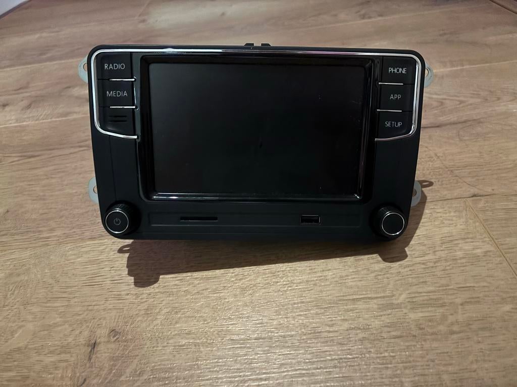 VW RCD360 CarPlay Mirrorlink Radio, Auto diversen, Autoradio's, Ophalen, Zo goed als nieuw