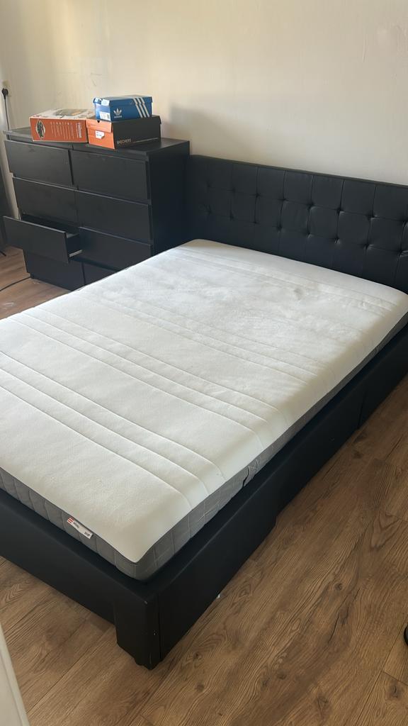 Bed Frame with Mattress 140*200, Ophalen, Gebruikt, Zwart, Tweepersoons