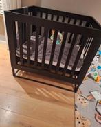 Mooie zwarte box met stalen frame, Ophalen of Verzenden, Zo goed als nieuw, Rechthoekig, In hoogte verstelbaar