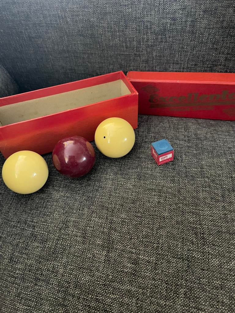 Vintage biljartballen Excellenta, Ophalen of Verzenden, Zo goed als nieuw, Keu of Ballen
