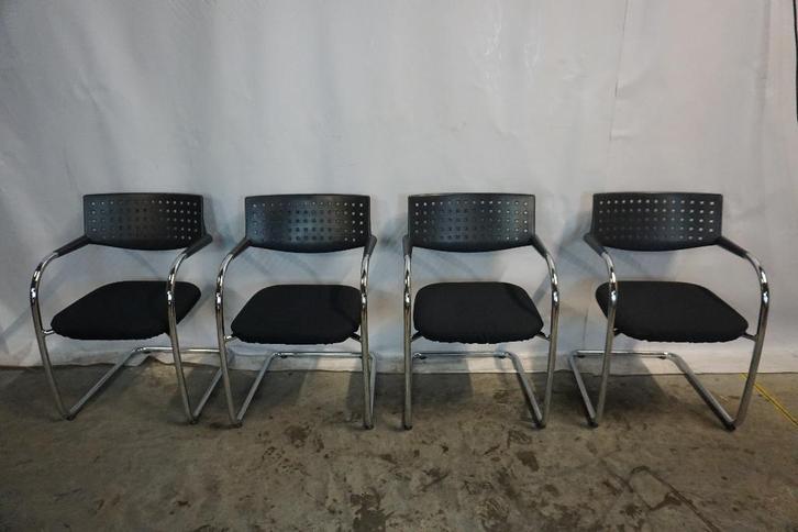 Vitra vis a vis vergaderstoel kantoorstoel sledestoel 10x, Huis en Inrichting, Stoelen, Gebruikt, Eén, Kunststof, Metaal, Stof