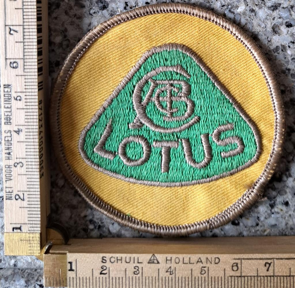 Vintage geborduurde patch Lotus automerk autosport, Ophalen of Verzenden, Zo goed als nieuw, Auto's
