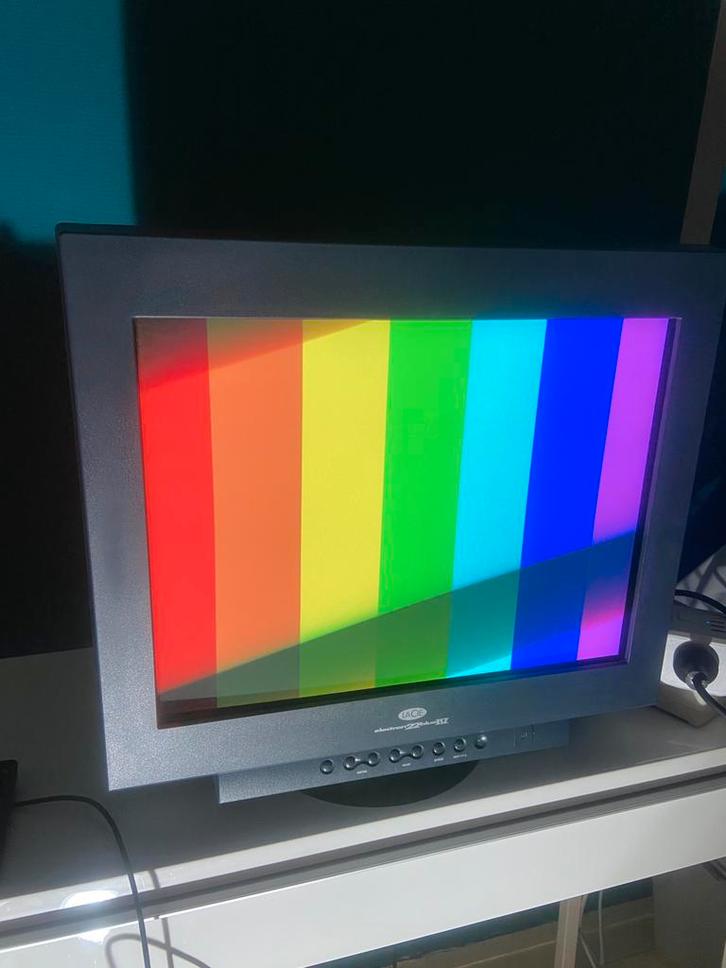 4x LaCie electron 22 Blue IV, Computers en Software, Monitoren, Gebruikt, 101 t/m 150 Hz, VGA, Gaming, Overige typen, Quad HD (2K)