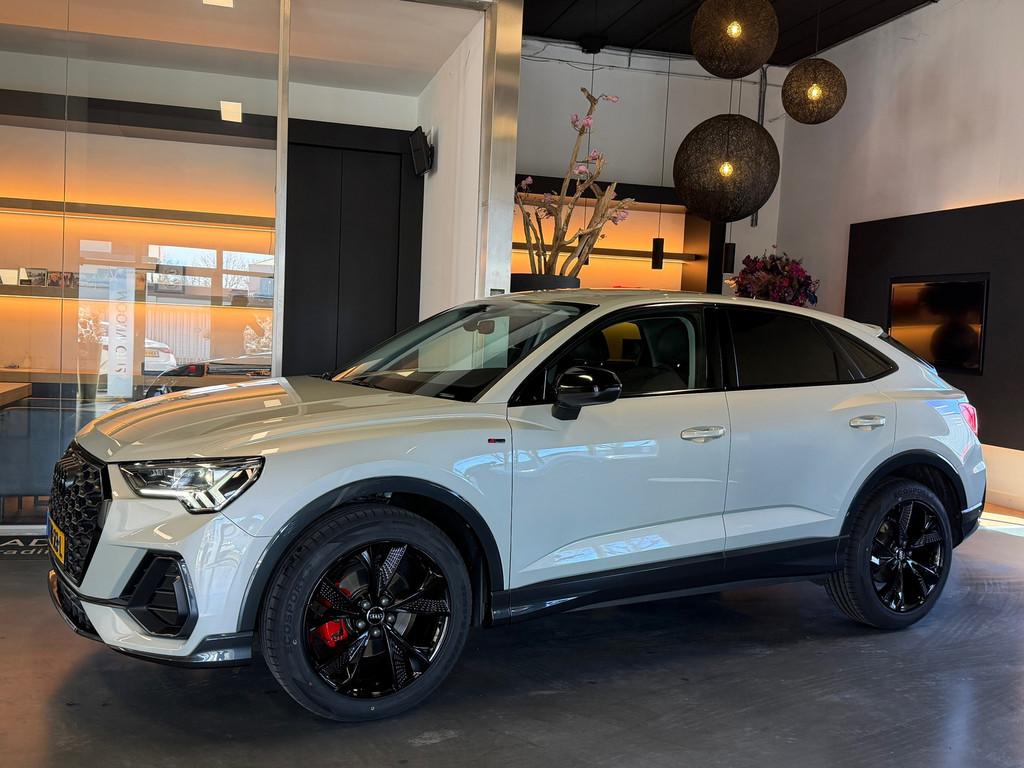 Audi Q3 SPORTBACK 35 TFSI S line Edition 2023 Keyless ACC To, Auto's, 4 cilinders, 150 pk, Bedrijf, 1470 kg
