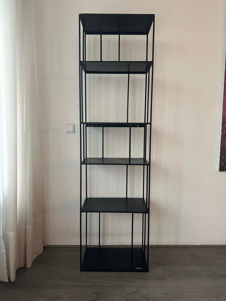 Pols Potten zwarte kast, Ophalen, Zo goed als nieuw