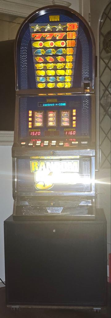 Random 5 gokkast, Euro, Ophalen, Gebruikt, Met sleutels