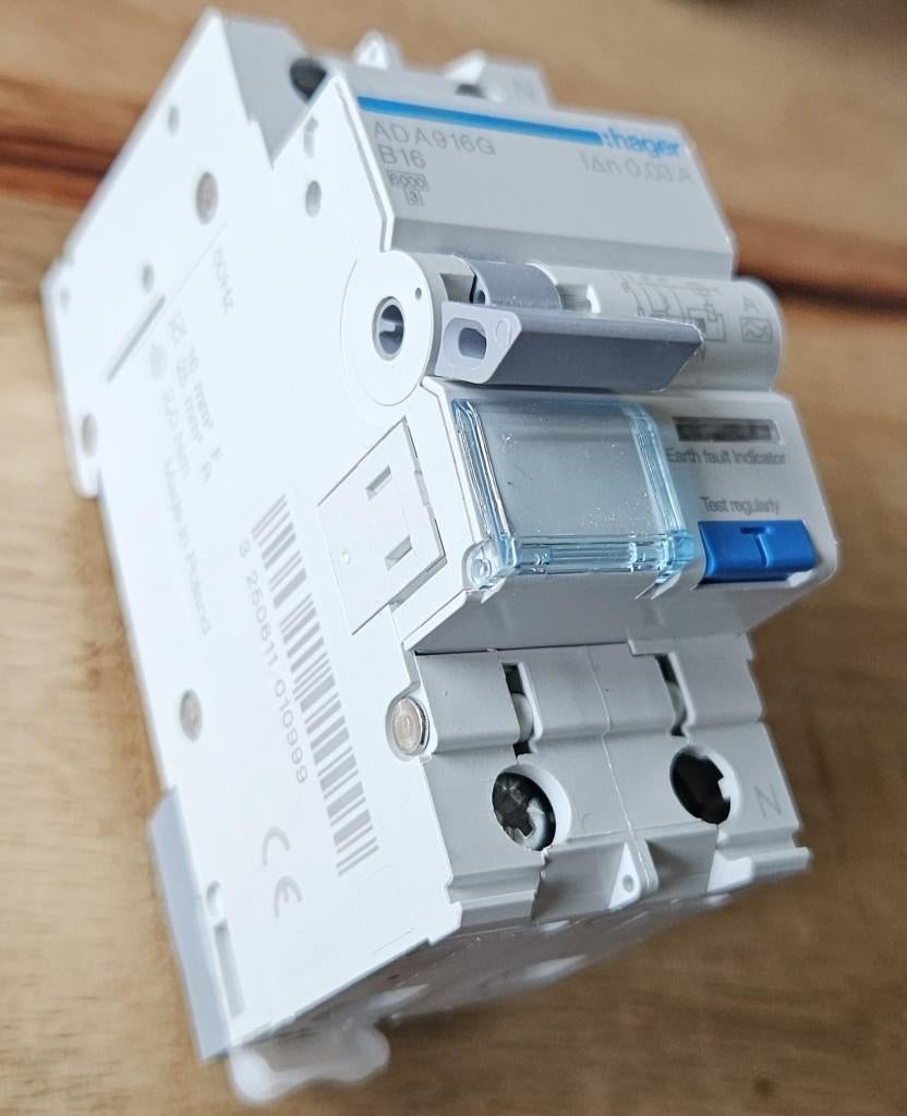 Hager Aardlekautomaat (Alamat) ADA916G – B16 / 30mA, Verzenden, Nieuw, Schakelaar