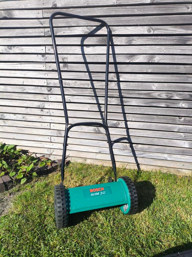 Bosch AHM 30 Handgrasmaaier - Compact en Efficiënt, Tuin en Terras, Ophalen, Gebruikt, Handgrasmaaier, 30 t/m 39 cm