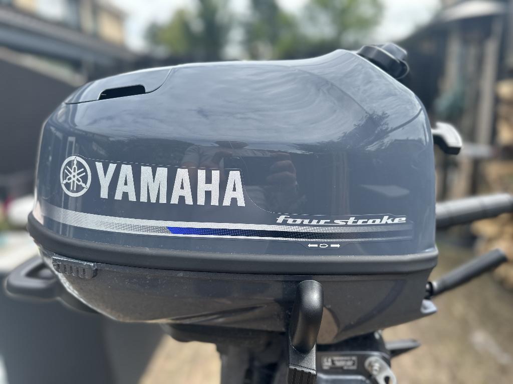 Yamaha 4PK buitenboordmotor 4Takt kortstaart met tank en bok, Watersport en Boten, Ophalen, Minder dan 5 pk, Viertaktmotor, Nieuw