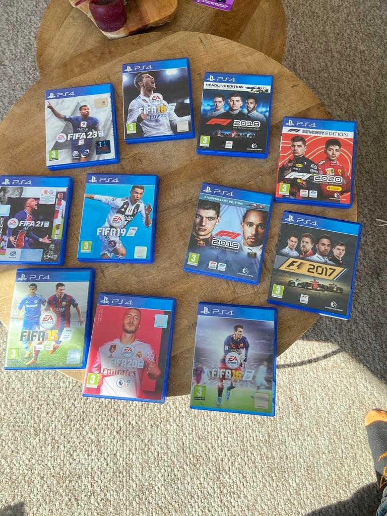 Grote collectie FIFA en F1 games voor PS4 -als goed alsnieuw, Spelcomputers en Games, Games | Sony PlayStation 4, Eén computer