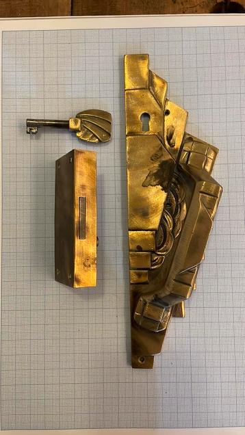 BIJZONDER Jugendstil kastslot 1900 1910 [Art Deco kast slot] beschikbaar voor biedingen
