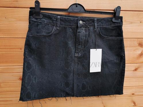 ZARA spijkerrok mt. M, Kleding | Dames, Rokken, Nieuw, Maat 38/40 (M), Grijs, Boven de knie, Verzenden