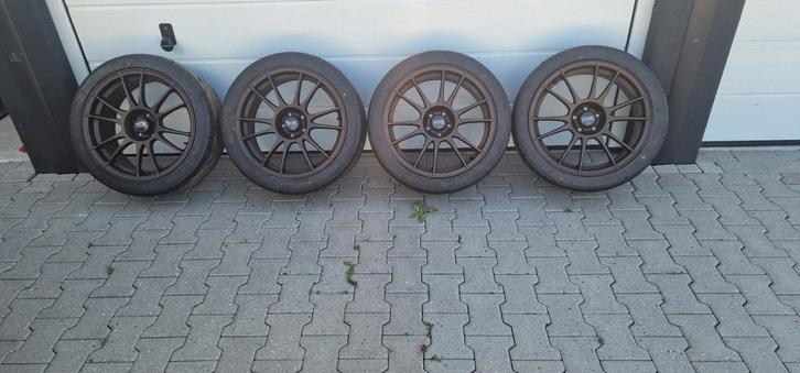 oz ultraleggera 5x100 18x8, Auto-onderdelen, Banden en Velgen, Banden en Velgen, Zomerbanden, 18 inch, 235 mm, Personenwagen, Nieuw