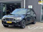 BMW X7 XDrive40i 6pPANO-DAK/CAMERA/CARPLAY/NL-AUTO NAP!, Auto's, BMW, Gebruikt, Vierwielaandrijving, SUV of Terreinwagen, 2295 kg