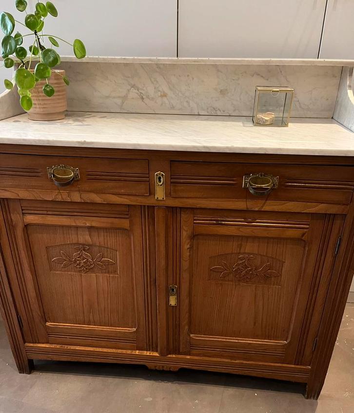 >> Verkocht<< Vintage commode met marmeren blad, Kinderen en Baby's, Kinderkamer | Commodes en Kasten, Zo goed als nieuw, 90 tot 105 cm