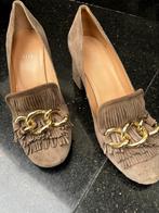 Suede instap loafers met lage hak. Gucci look. Maat 39, Kleding | Dames, Ophalen of Verzenden, Nieuw, Beige, Instappers