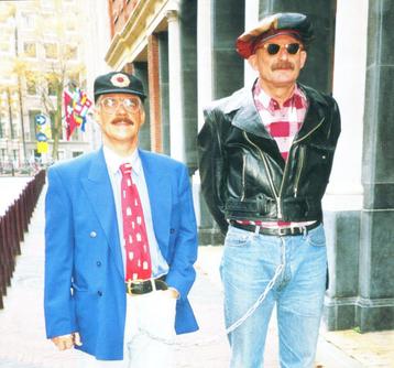 Van Kooten & De Bie 6 DVD's beschikbaar voor biedingen