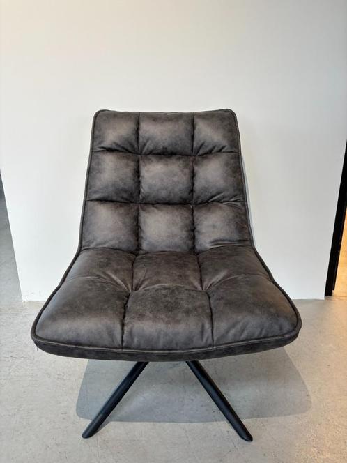 Fauteuil, Huis en Inrichting, Fauteuils, Nieuw, Leer, 50 tot 75 cm, Minder dan 75 cm, Ophalen of Verzenden