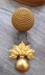 Om 1875 - 1900 Epauletten Embleem Ambts Uniform Grenadiers, Nvt., Overige gebieden, Ophalen of Verzenden, Embleem of Badge