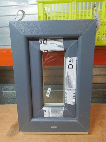 Kunststof Draaikiep kozijn  b34 x h50 cm -2389- beschikbaar voor biedingen