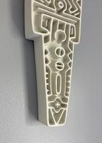 Keith Haring: Wandsculptuur met COA en originele doos, Antiek en Kunst, Kunst | Designobjecten, Ophalen of Verzenden
