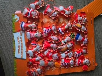 AH Hamster Legioen Mini Hangers beschikbaar voor biedingen