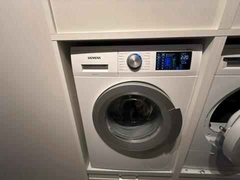 ZGAN Siemens WM14T640NL iQ500 Wasmachine - Topstaat!, Witgoed en Apparatuur, Wasmachines, Zo goed als nieuw, 85 tot 90 cm, 1200 tot 1600 toeren